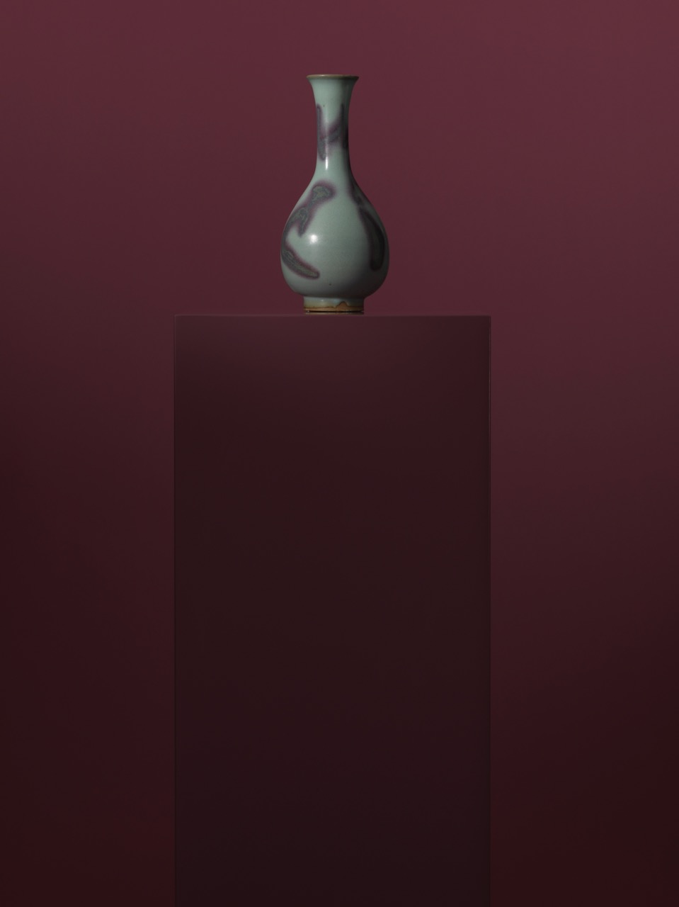 钧窑天蓝釉紫彩鹅颈瓶–   德基艺术博物馆