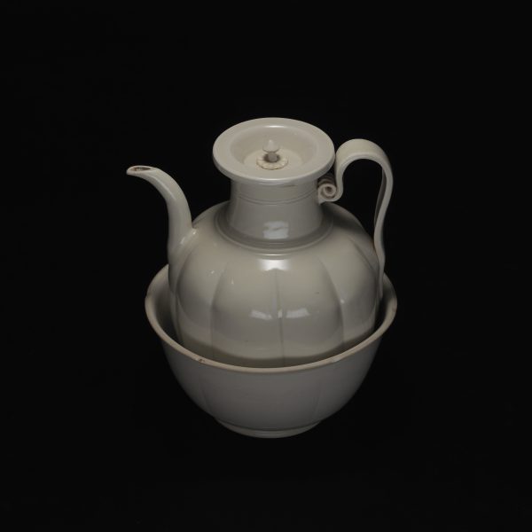 A White-glazed DING Lobed Ewer and a Bowl (as a set)