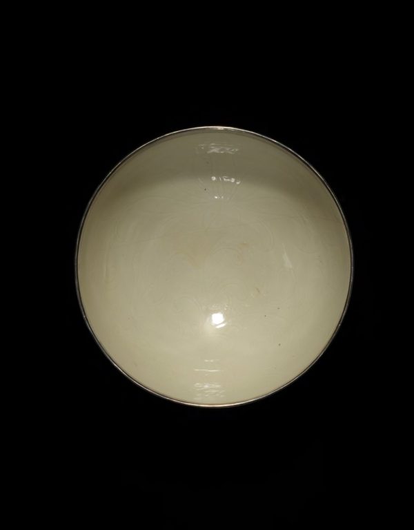 A White-glazed DING Alms Bowl with Incised Flowers